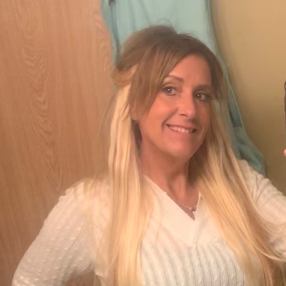 Meet your Posher, Debbie
